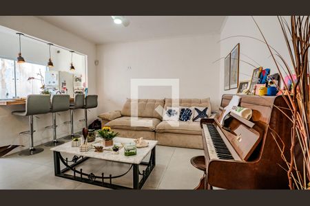 Sala de casa para alugar com 2 quartos, 250m² em Vila Gumercindo, São Paulo