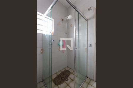 Casa para alugar com 250m², 5 quartos e 4 vagas Casa para alugar com 250m², 5 quartos e 4 vagasBanheiro Suite