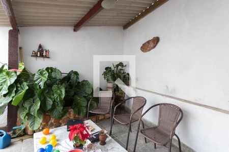 Casa para alugar com 250m², 5 quartos e 4 vagas Casa para alugar com 250m², 5 quartos e 4 vagasQuintal