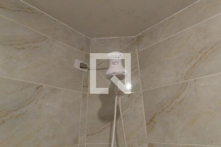Banheiro  de kitnet/studio para alugar com 1 quarto, 36m² em Liberdade, São Paulo
