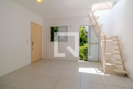 Sala/Quarto de kitnet/studio para alugar com 1 quarto, 64m² em Centro Histórico, Porto Alegre