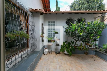 Casa à venda com 278m², 5 quartos e 4 vagasJardim