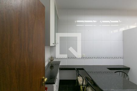 Casa à venda com 278m², 5 quartos e 4 vagasCozinha