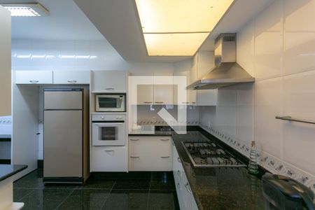 Casa à venda com 278m², 5 quartos e 4 vagasCozinha