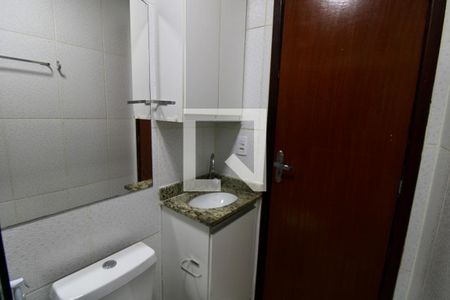 Apartamento para alugar com 60m², 2 quartos e sem vagaBanheiro