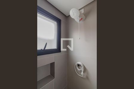 Banheiro de apartamento para alugar com 1 quarto, 32m² em Vila Moinho Velho, São Paulo