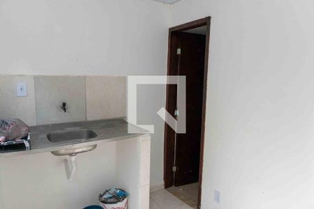 Cozinha de apartamento para alugar com 1 quarto, 20m² em Fátima, Niterói