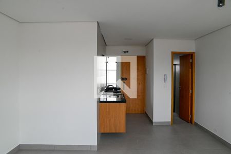 Quarto/Sala de kitnet/studio para alugar com 1 quarto, 28m² em Vila Moinho Velho, São Paulo
