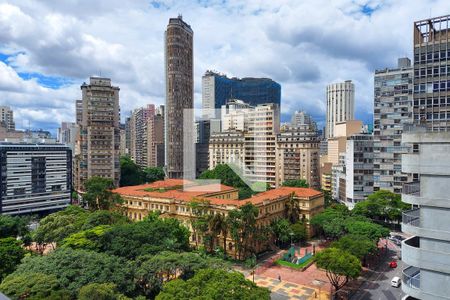 Studio para alugar com 28m², 1 quarto e 1 vaga Studio para alugar com 28m², 1 quarto e 1 vagaVista