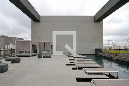 Studio para alugar com 28m², 1 quarto e 1 vagaPiscina