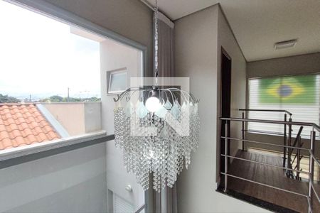 Casa à venda com 191m², 3 quartos e 4 vagasDetalhe da sala