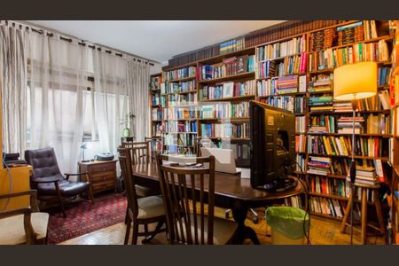 Apartamento à venda com 4 quartos, 262m² em Santa Cecilia, São Paulo