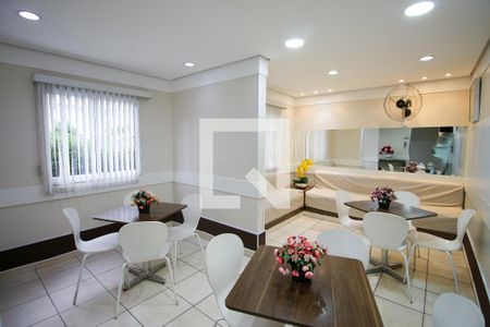 Apartamento para alugar com 44m², 2 quartos e 1 vaga Apartamento para alugar com 44m², 2 quartos e 1 vagaÁrea comum / Salão de Festas