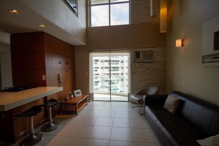 Sala de apartamento à venda com 1 quarto, 70m² em Barra da Tijuca, Rio de Janeiro