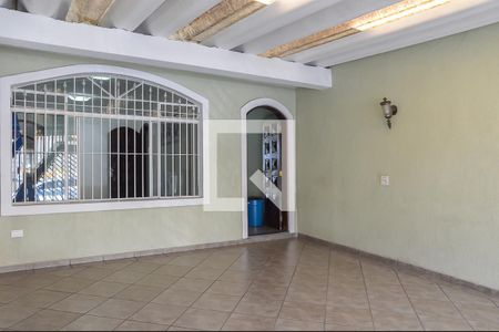 Casa à venda com 130m², 3 quartos e 2 vagasGaragem