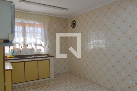 Casa à venda com 130m², 3 quartos e 2 vagasCozinha