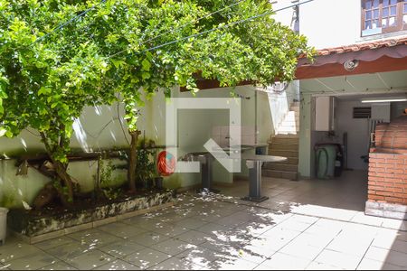 Casa à venda com 130m², 3 quartos e 2 vagasQuintal
