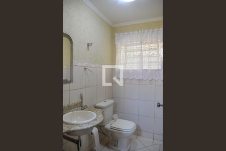 Casa à venda com 130m², 3 quartos e 2 vagasLavabo