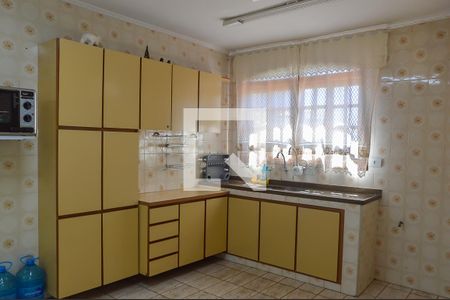 Casa à venda com 130m², 3 quartos e 2 vagasCozinha
