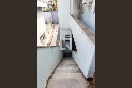 Casa à venda com 301m², 5 quartos e 3 vagasEscada