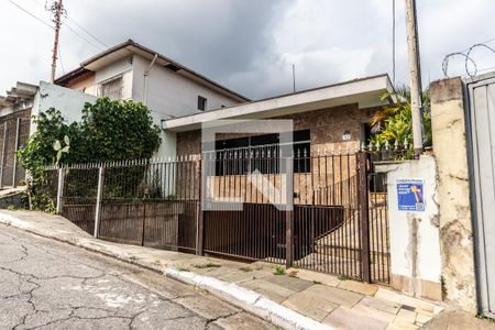 Casa à venda com 301m², 5 quartos e 3 vagasFachada