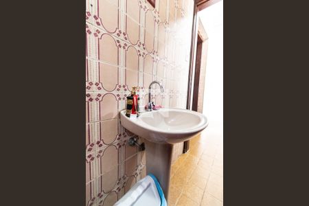 Casa à venda com 301m², 5 quartos e 3 vagasBanheiro 3