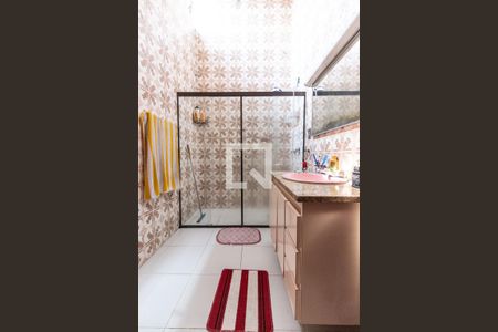 Casa à venda com 301m², 5 quartos e 3 vagasBanheiro 2