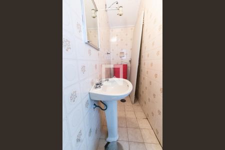 Casa à venda com 301m², 5 quartos e 3 vagasBanheiro de serviço