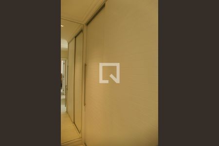 Apartamento à venda com 164m², 3 quartos e 2 vagasSuíte closet 