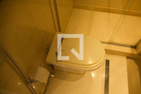 Apartamento à venda com 164m², 3 quartos e 2 vagasSuíte banheiro 