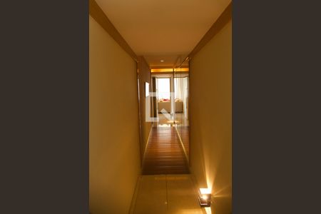 Apartamento à venda com 164m², 3 quartos e 2 vagasCorredor 