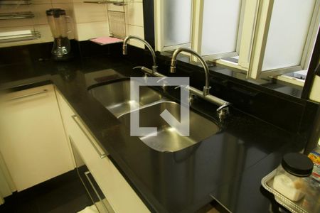 Apartamento à venda com 164m², 3 quartos e 2 vagasCozinha 