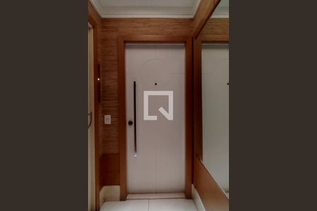 Apartamento à venda com 164m², 3 quartos e 2 vagasHall de entrada- porta blindada