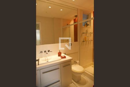 Apartamento à venda com 164m², 3 quartos e 2 vagasBanheiro social 