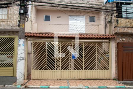Casa para alugar com 189m², 3 quartos e 4 vagasFachada