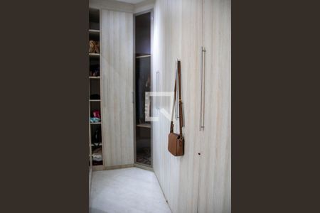 Casa para alugar com 189m², 3 quartos e 4 vagasCloset da suíte 3