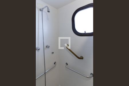 Banheiro do Quarto 1 de apartamento para alugar com 2 quartos, 85m² em Itaim Bibi, São Paulo