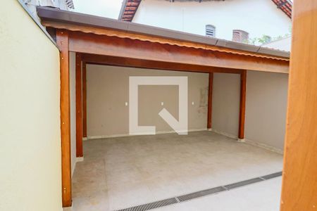 Casa à venda com 260m², 3 quartos e 6 vagasQuintal