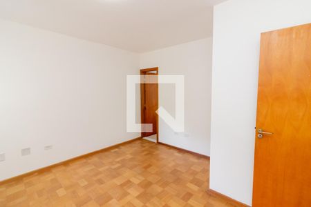 Casa à venda com 260m², 3 quartos e 6 vagasSuite 2