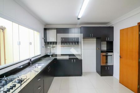 Casa à venda com 260m², 3 quartos e 6 vagasCozinha