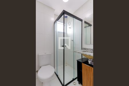 Banheiro de apartamento para alugar com 1 quarto, 30m² em Vila Mazzei, São Paulo