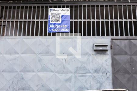 Casa para alugar com 90m², 2 quartos e 1 vagaFachada