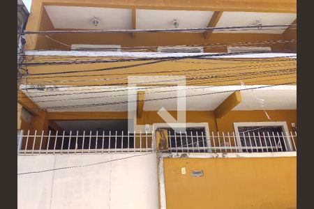 Casa à venda com 185m², 2 quartos e 1 vagaFachada