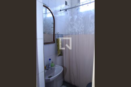 Casa à venda com 185m², 2 quartos e 1 vagaBanheiro do Quarto 1 - Suíte