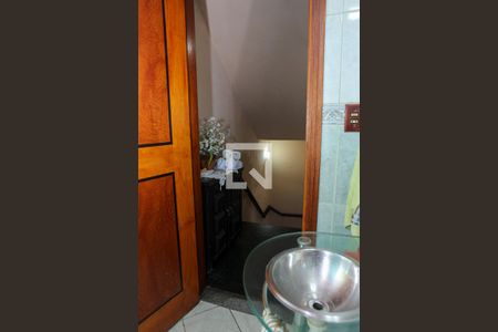 Casa à venda com 185m², 2 quartos e 1 vagaBanheiro