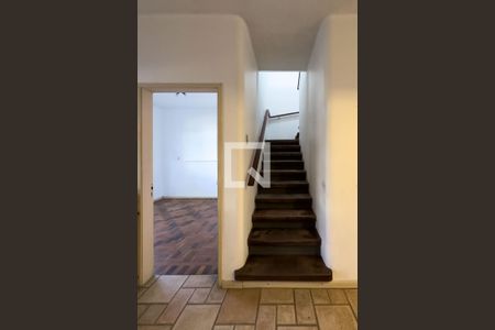 Escada de casa à venda com 4 quartos, 337m² em Menino Deus, Porto Alegre