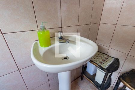 Casa à venda com 303m², 3 quartos e 8 vagasBanheiro 2