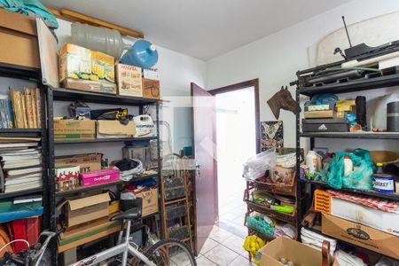 Casa à venda com 303m², 3 quartos e 8 vagasDespensa