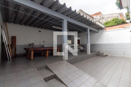 Casa à venda com 303m², 3 quartos e 8 vagasQuintal