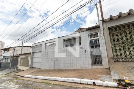 Casa à venda com 303m², 3 quartos e 8 vagasFachada